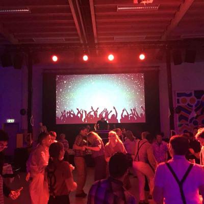 Lærrede som baggrund til firma even